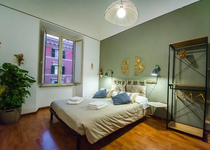Apartament Tibullo House *