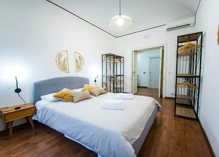 Tibullo House Apartament *