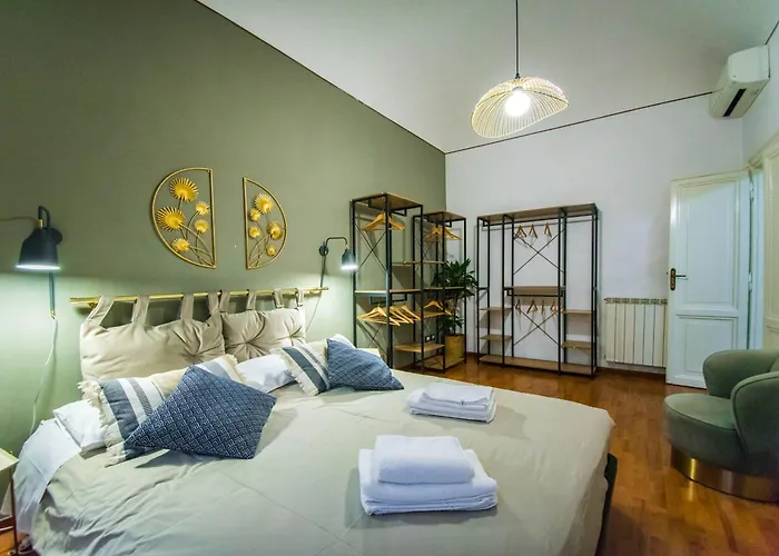 Apartament Tibullo House *