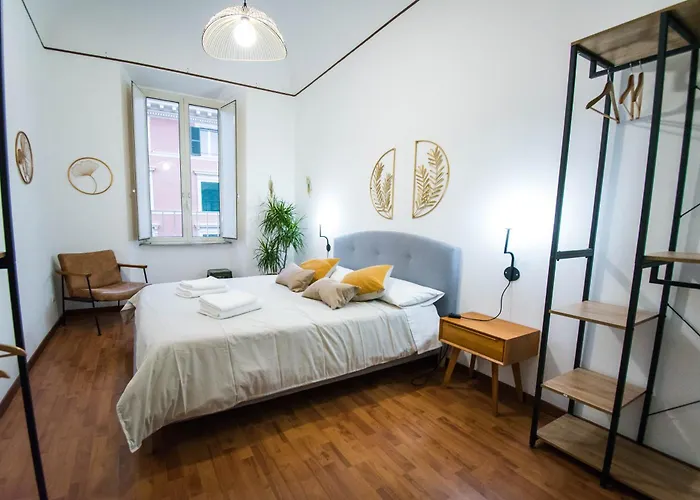 Tibullo House Apartament *
